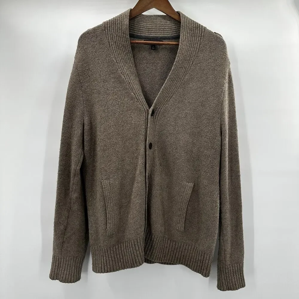Banana‎ Republic Cardigan Sweater Mens Large Tan Epaulet Timeless Pockets